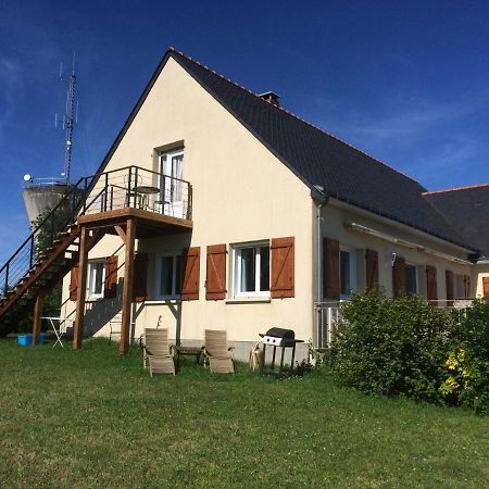 Les Petits Chenes Bed and Breakfast La Pellerine  Exteriör bild