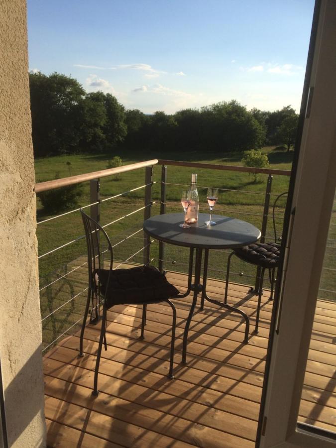 Les Petits Chenes Bed and Breakfast La Pellerine  Exteriör bild