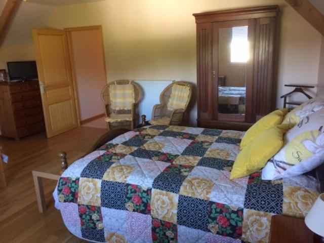 Les Petits Chenes Bed and Breakfast La Pellerine  Exteriör bild